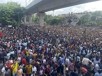 வங்கதேசத்தில் வன்முறை - புகைப்படங்கள்